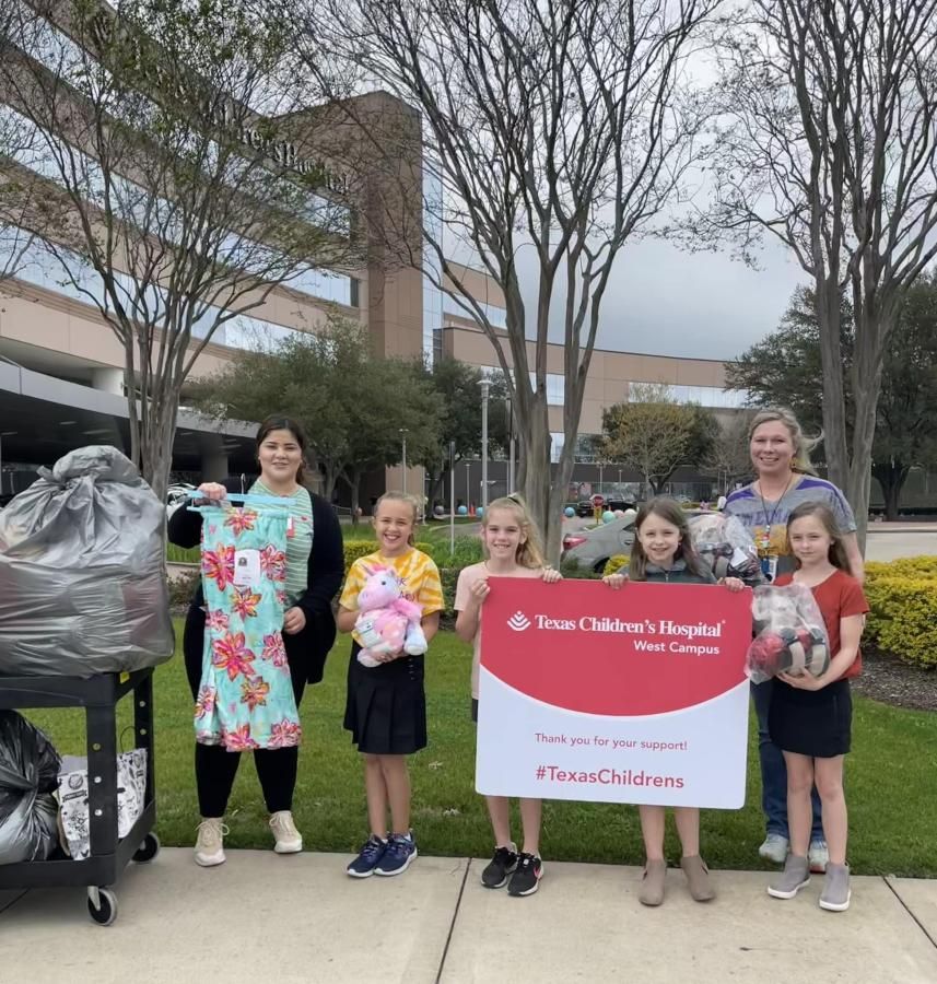 KVLG KBUK Radio Weimar ISD Elementary Student Council goes to Texas